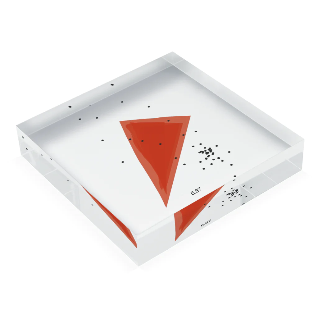 Hの三角形　red Acrylic Block :placed flat