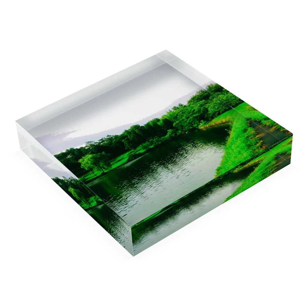 Una Villa Shopののどかな湖畔 Acrylic Block :placed flat