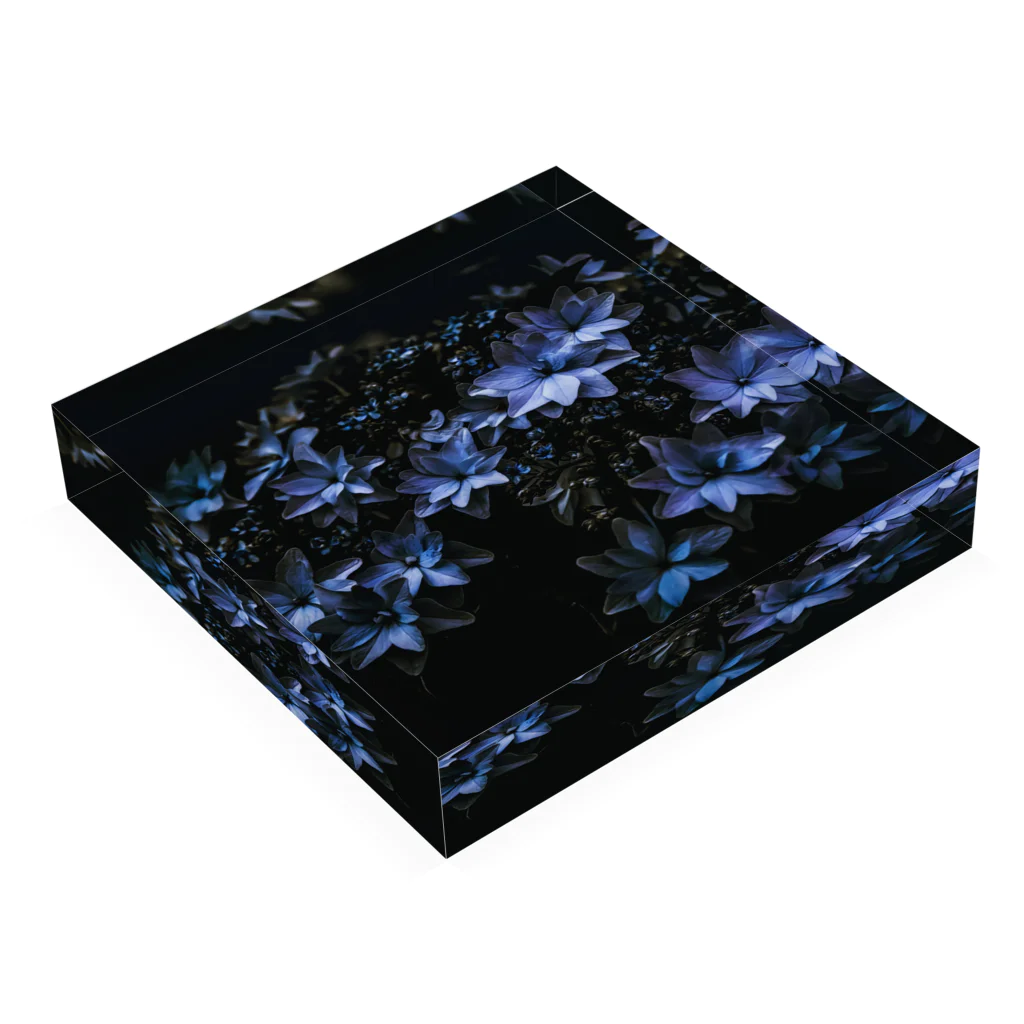FUYUGITUNE-officialの紫陽花 宵闇青藍 Acrylic Block :placed flat