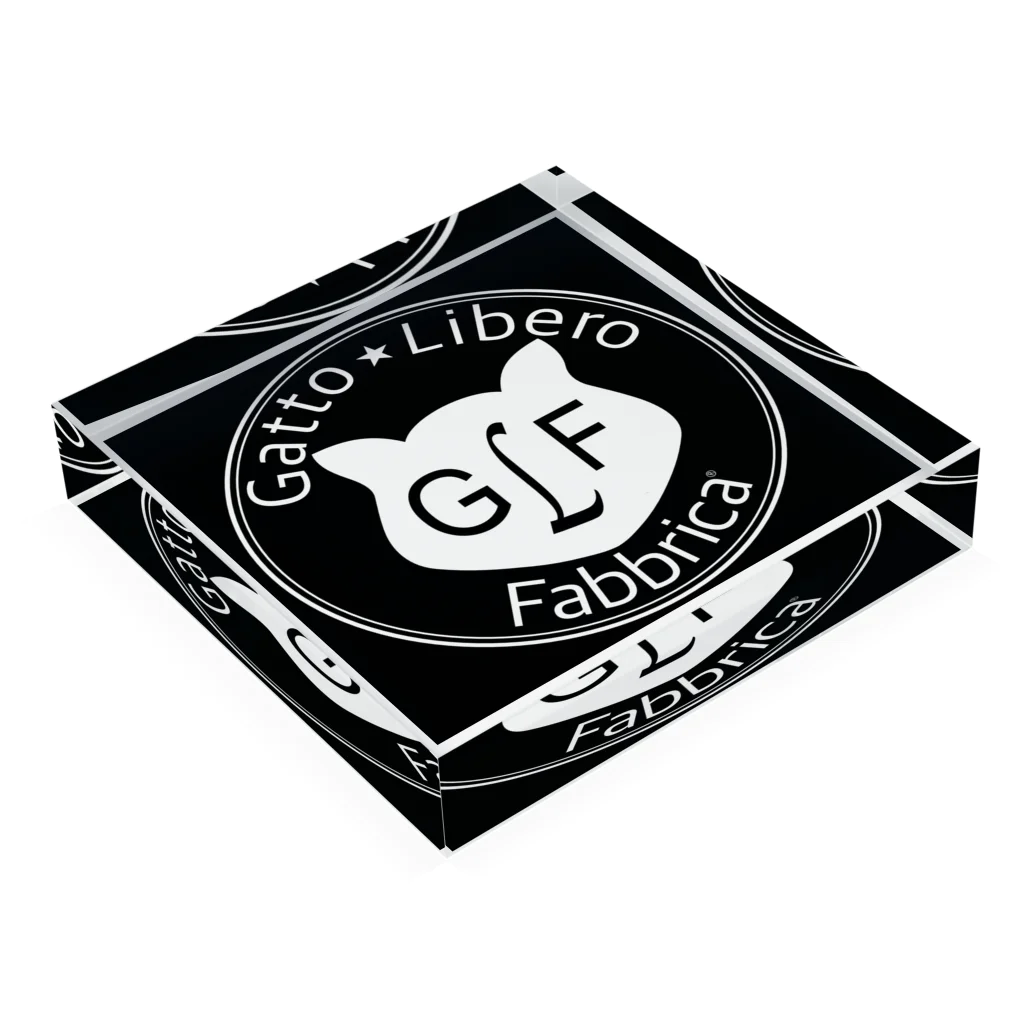 GattoLibero_FabbricaのGattoLiber Fabbricaマルロゴ アクリルブロックの平置き