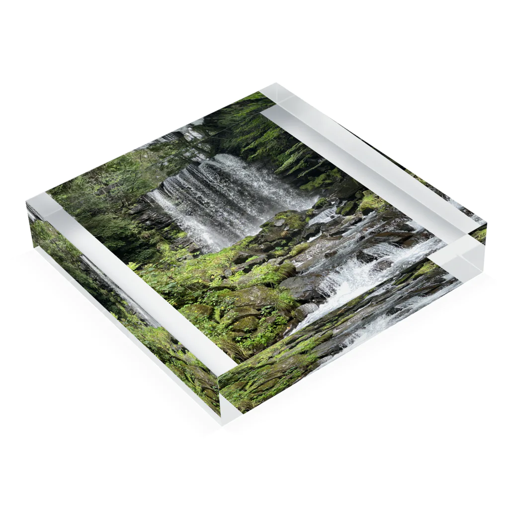 M'sROCKの唐澤の滝 Acrylic Block :placed flat