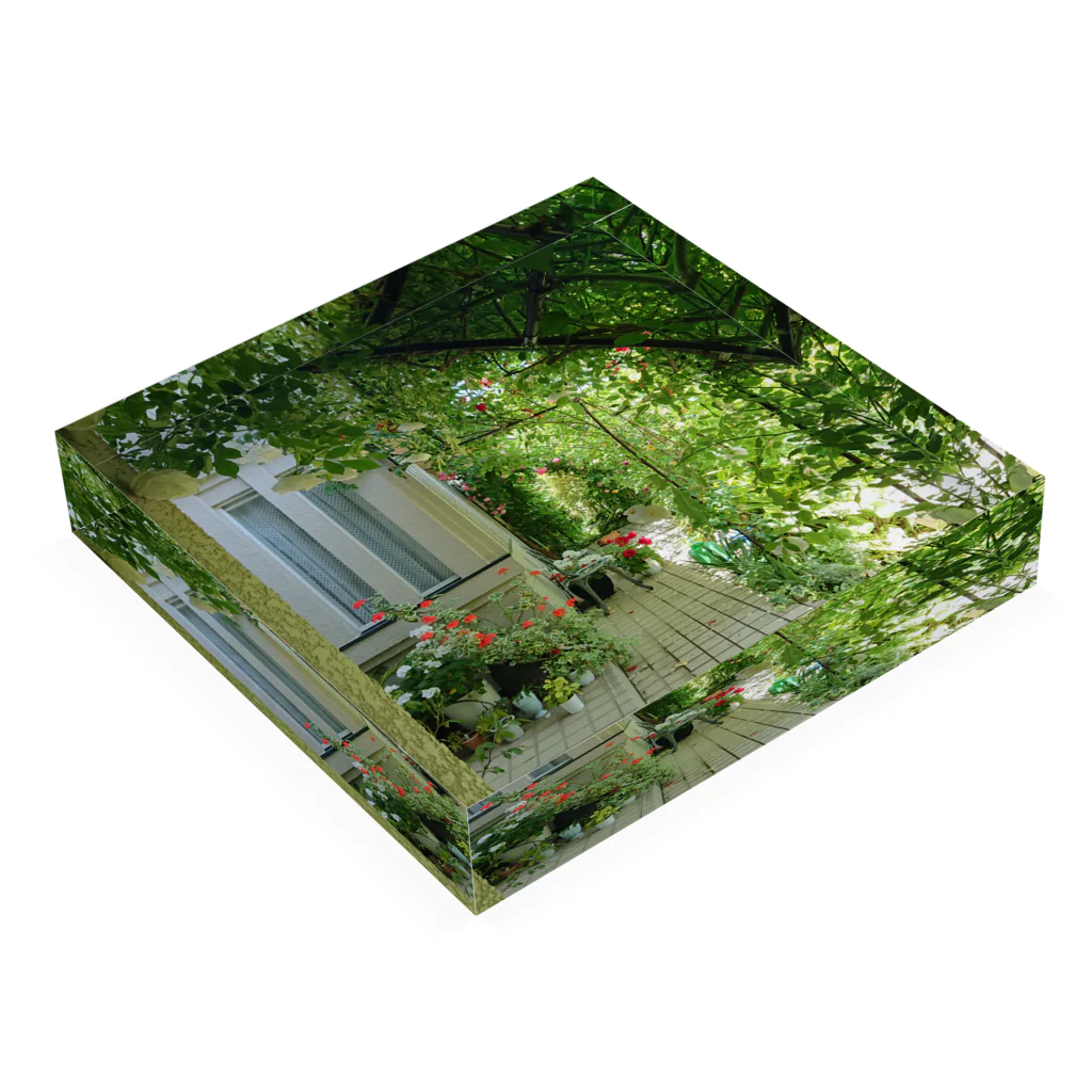 タママのお店のまー坊の庭001 Acrylic Block :placed flat