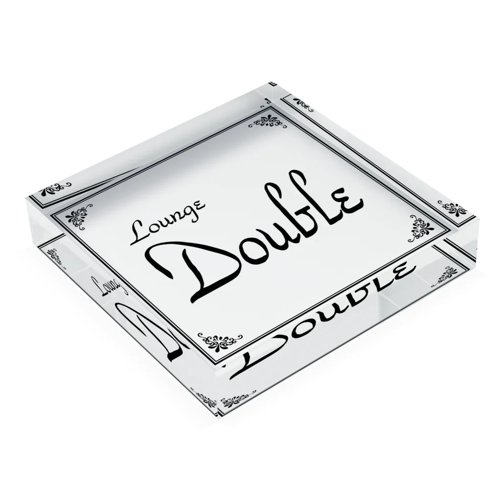 lounge doubleのDouble  アクリルブロックの平置き