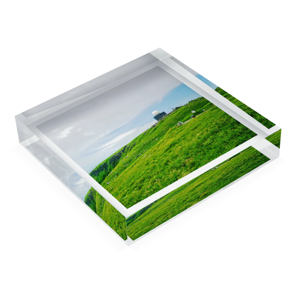 303ceの草原 Acrylic Block :placed flat