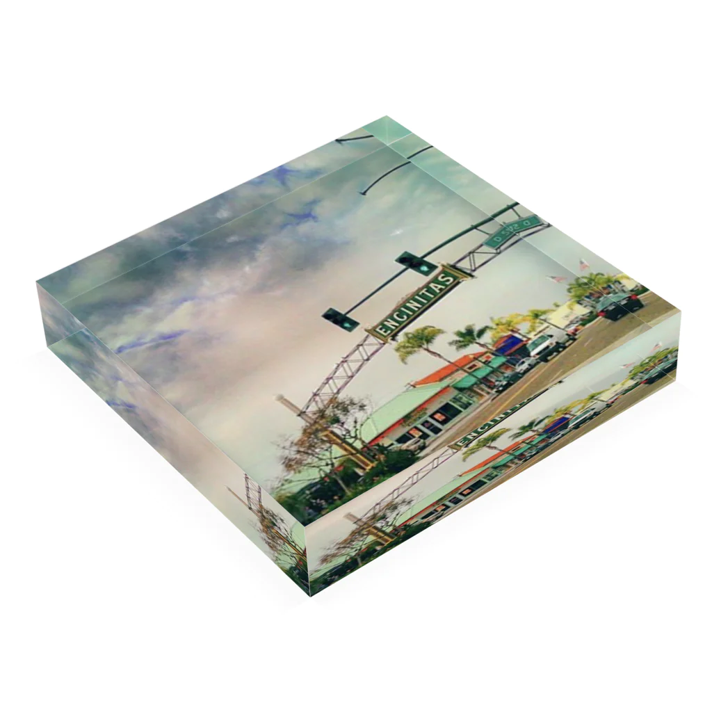 ニブイチ屋のEncinitas St. Acrylic Block :placed flat