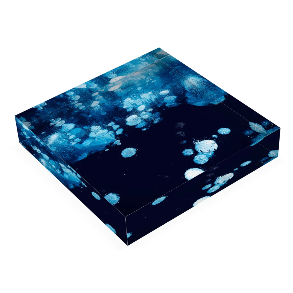 MKLTEのBubble Lake Acrylic Block :placed flat