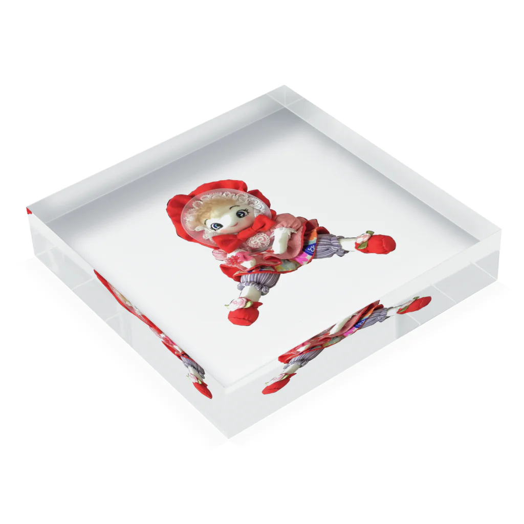 Utakoのあんずちゃん Acrylic Block :placed flat