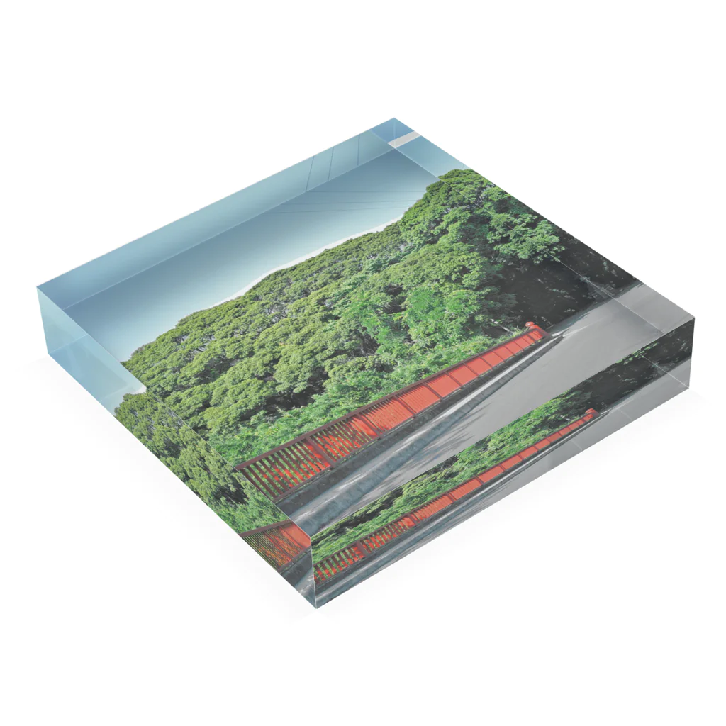 yuruyuruの紅 Acrylic Block :placed flat