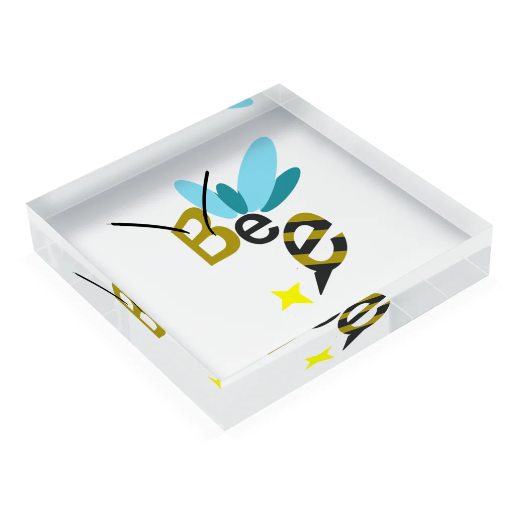 ハーフなお店のBee(蜂) Acrylic Block :placed flat