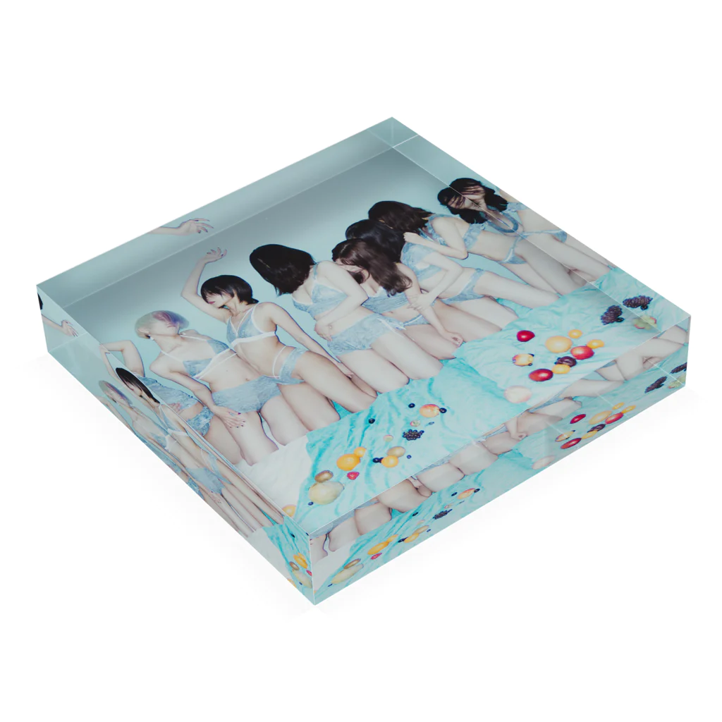 manimaniumのbirth-4 Acrylic Block :placed flat