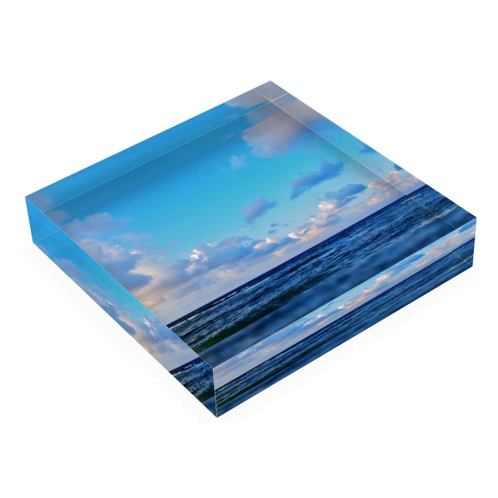 …Napping…の海と空の青 Acrylic Block :placed flat