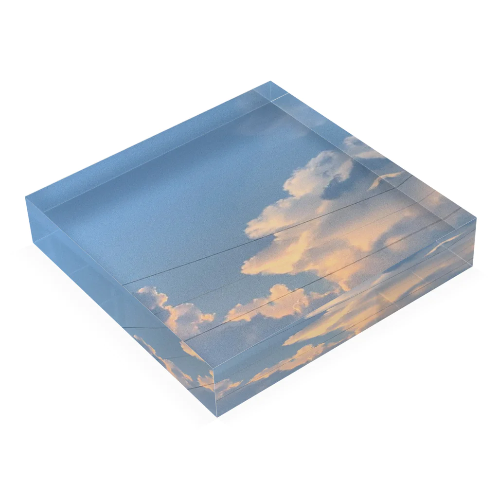 MONIRO Kの夏の終わりの小窓 Acrylic Block :placed flat