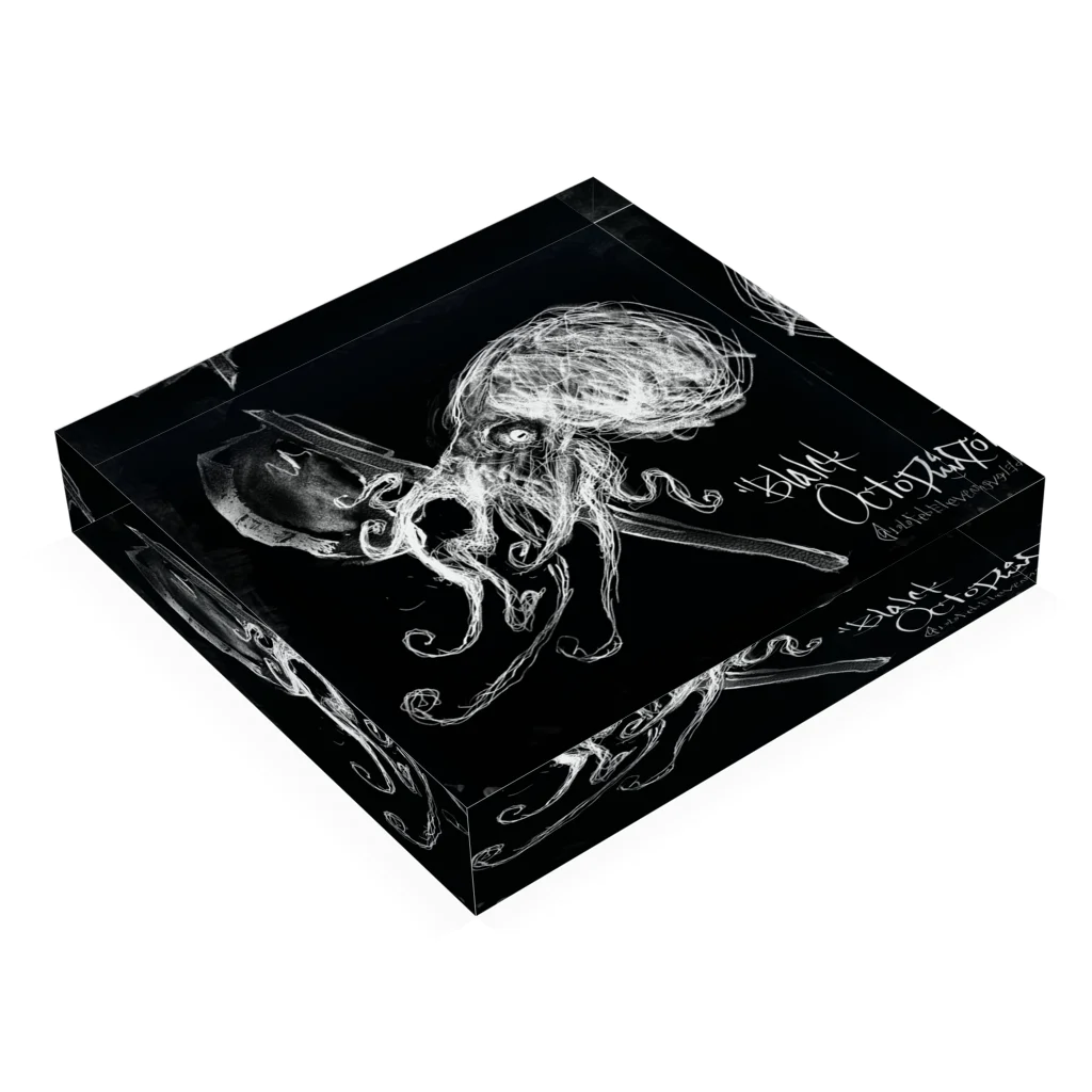 LoLoFebEleventhの"Black Octopus" アクリルブロックの平置き