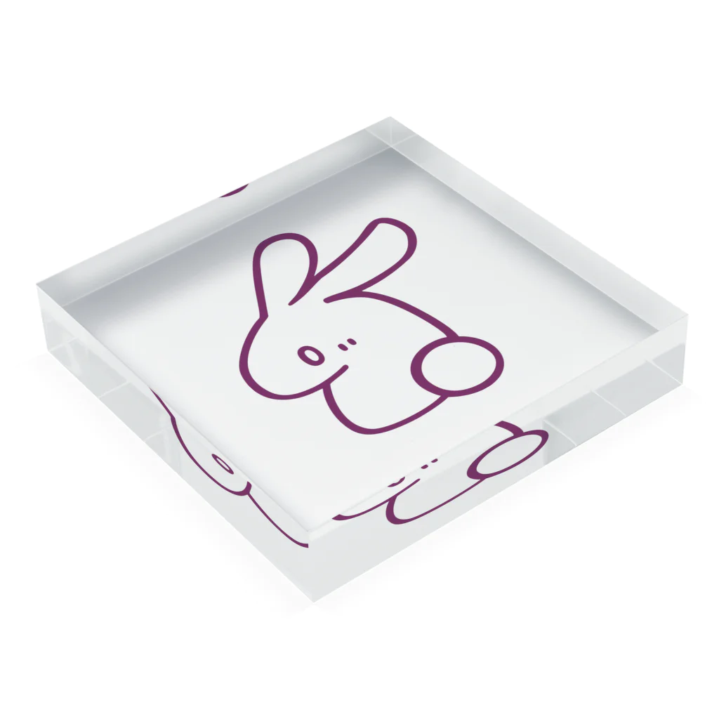 Griffin六三のRabbit Acrylic Block :placed flat