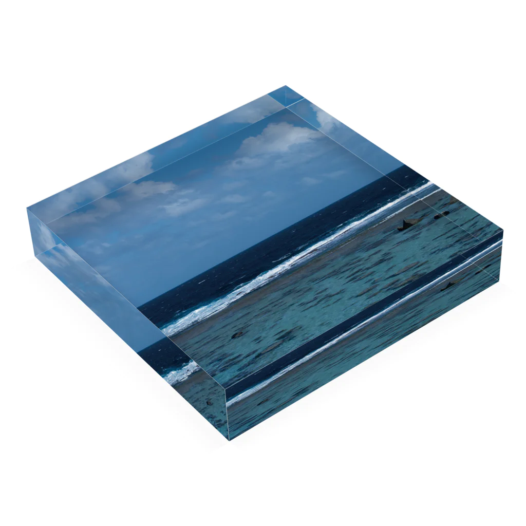 yoshielmerのおきのえらぶ島の海 Acrylic Block :placed flat