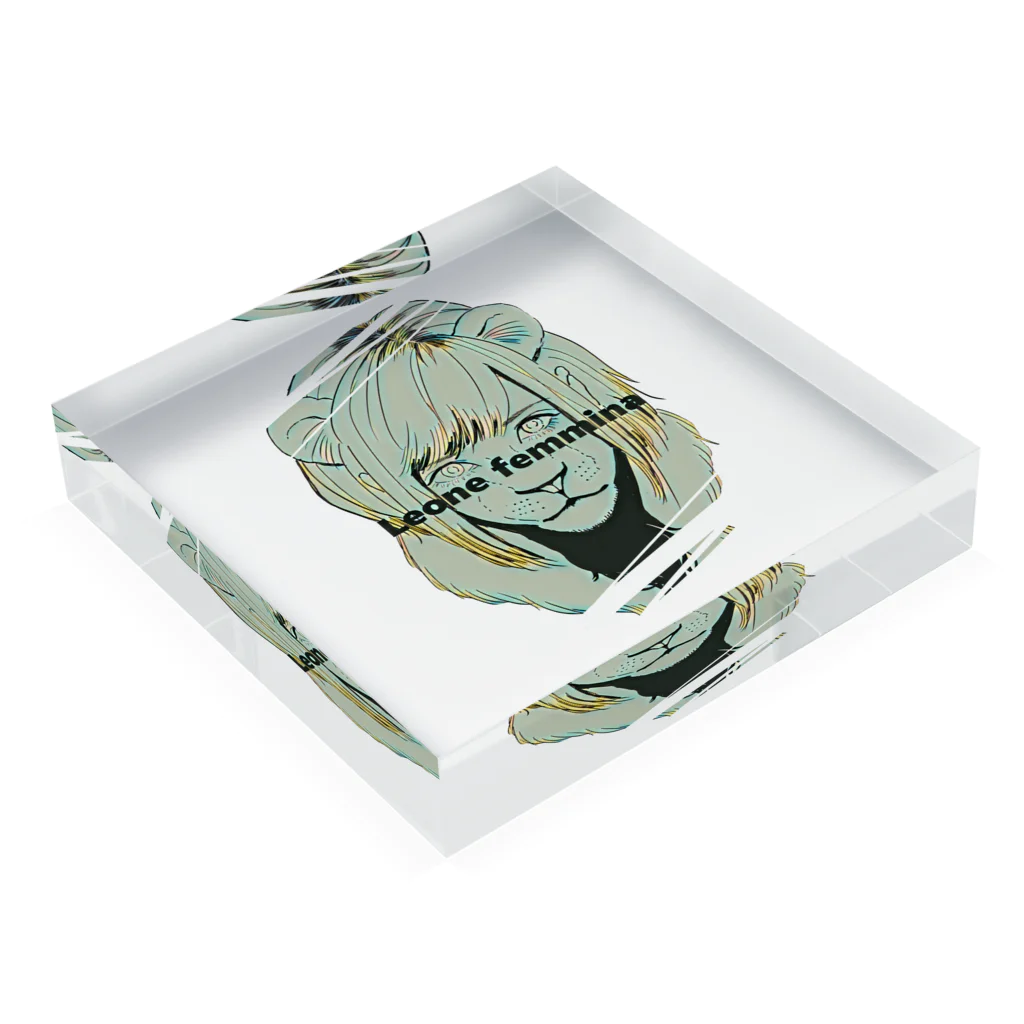 【みるかグッズ②】（SUZURI店）の【Leone femmina】 Acrylic Block :placed flat