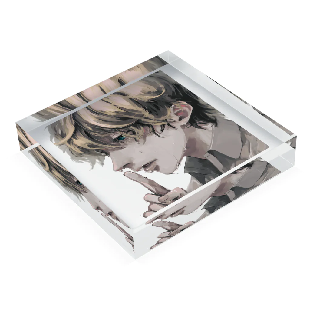 百々田のsecr8 Acrylic Block :placed flat