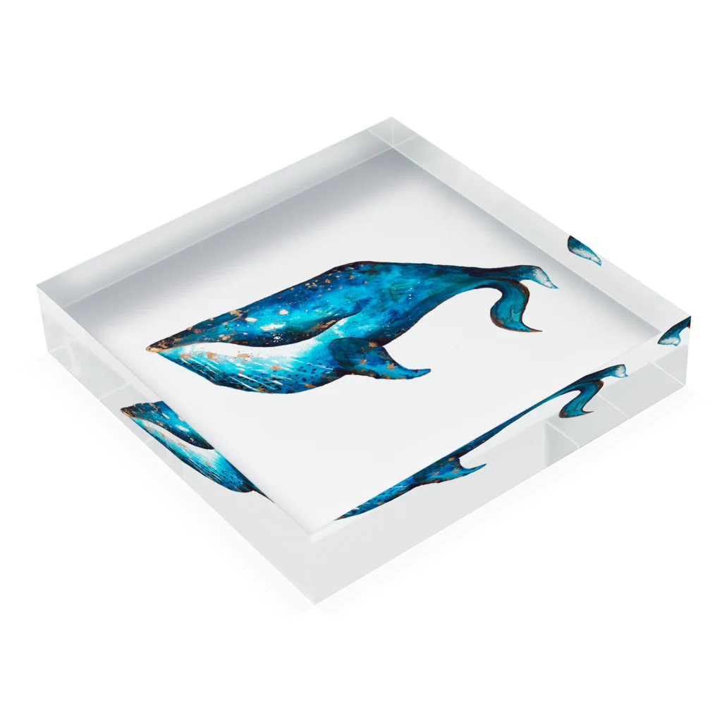 EMINA  PRINTSのあおいクジラ Acrylic Block :placed flat