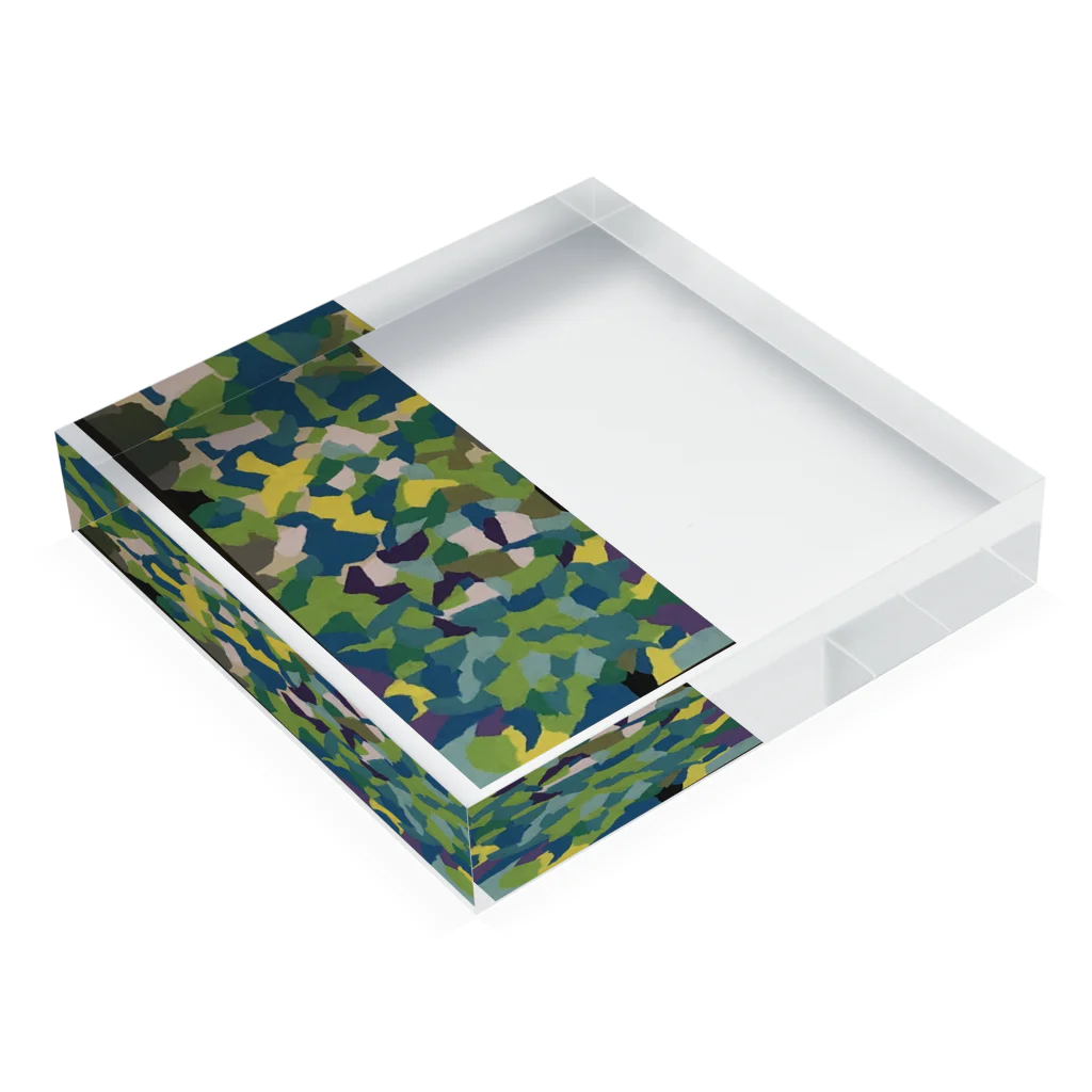 Takae.Mのグリーンラベル Acrylic Block :placed flat