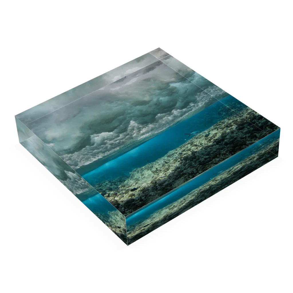 DestinyDivingのWave007 Acrylic Block :placed flat