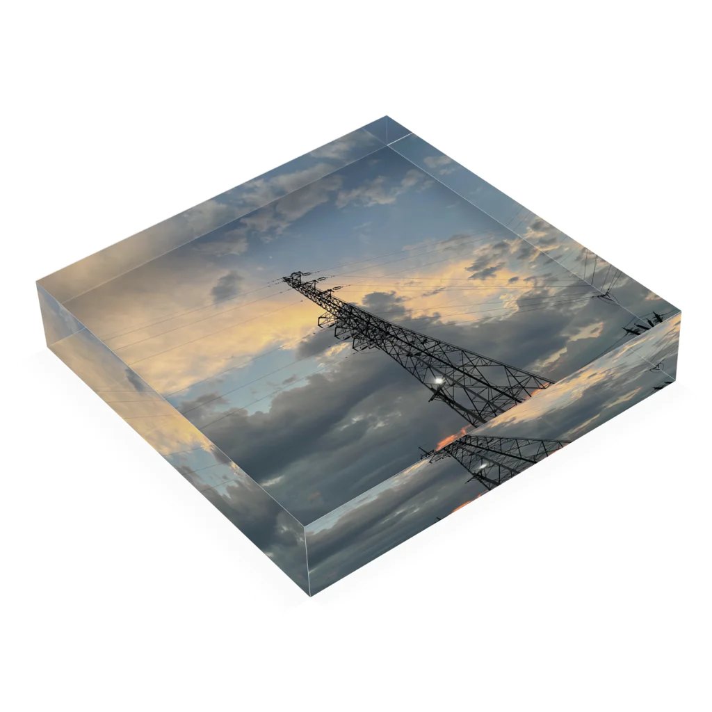 Aki’s design shopの(セール中)Sunset over the tower Acrylic Block :placed flat