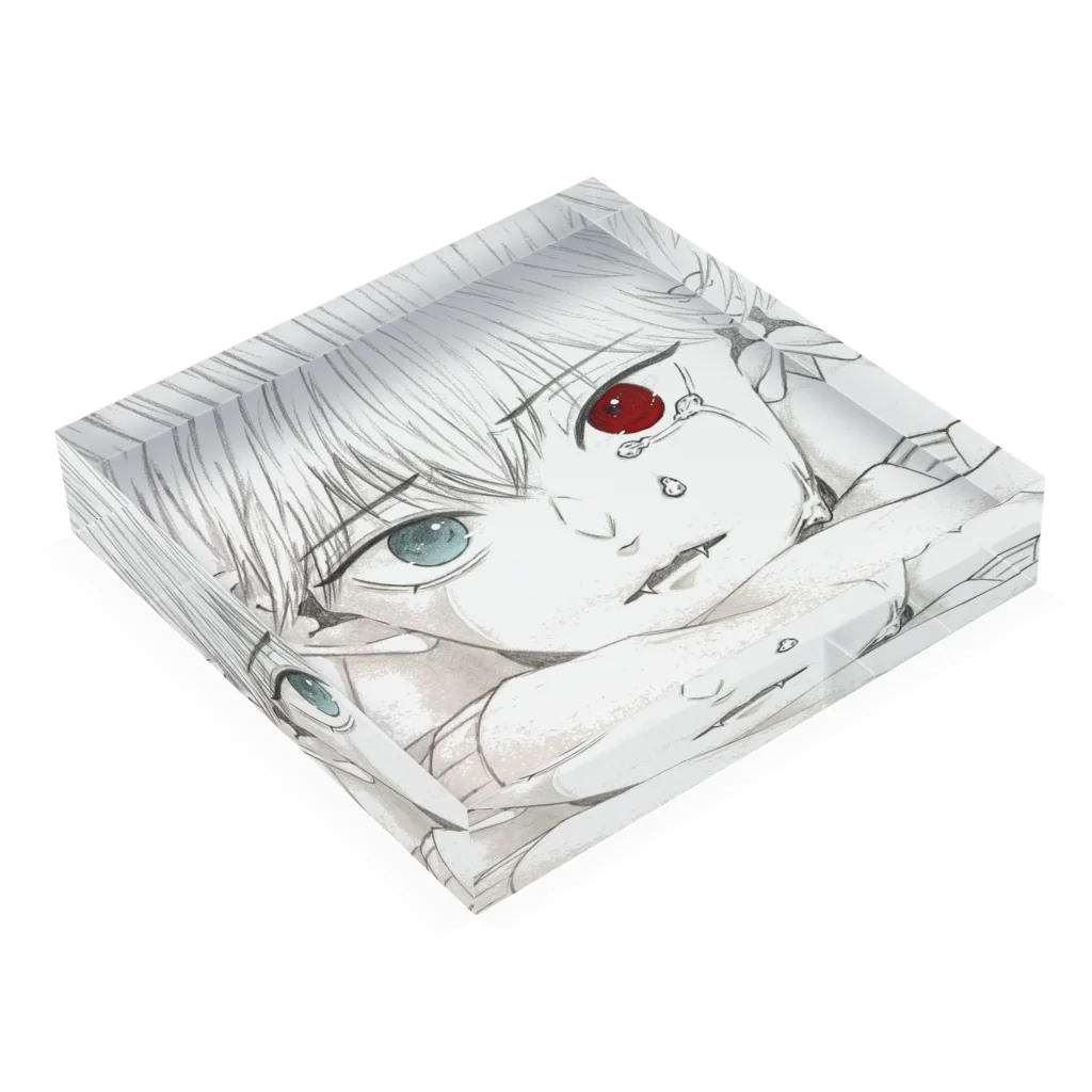 viviの涙吸血くん Acrylic Block :placed flat