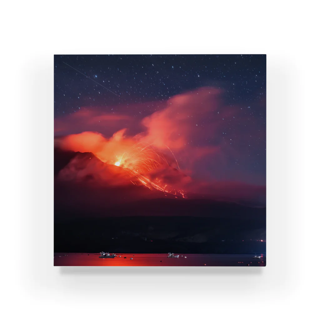 LUZ ORACEL FILMSのSakurajima Volcano Night アクリルブロック