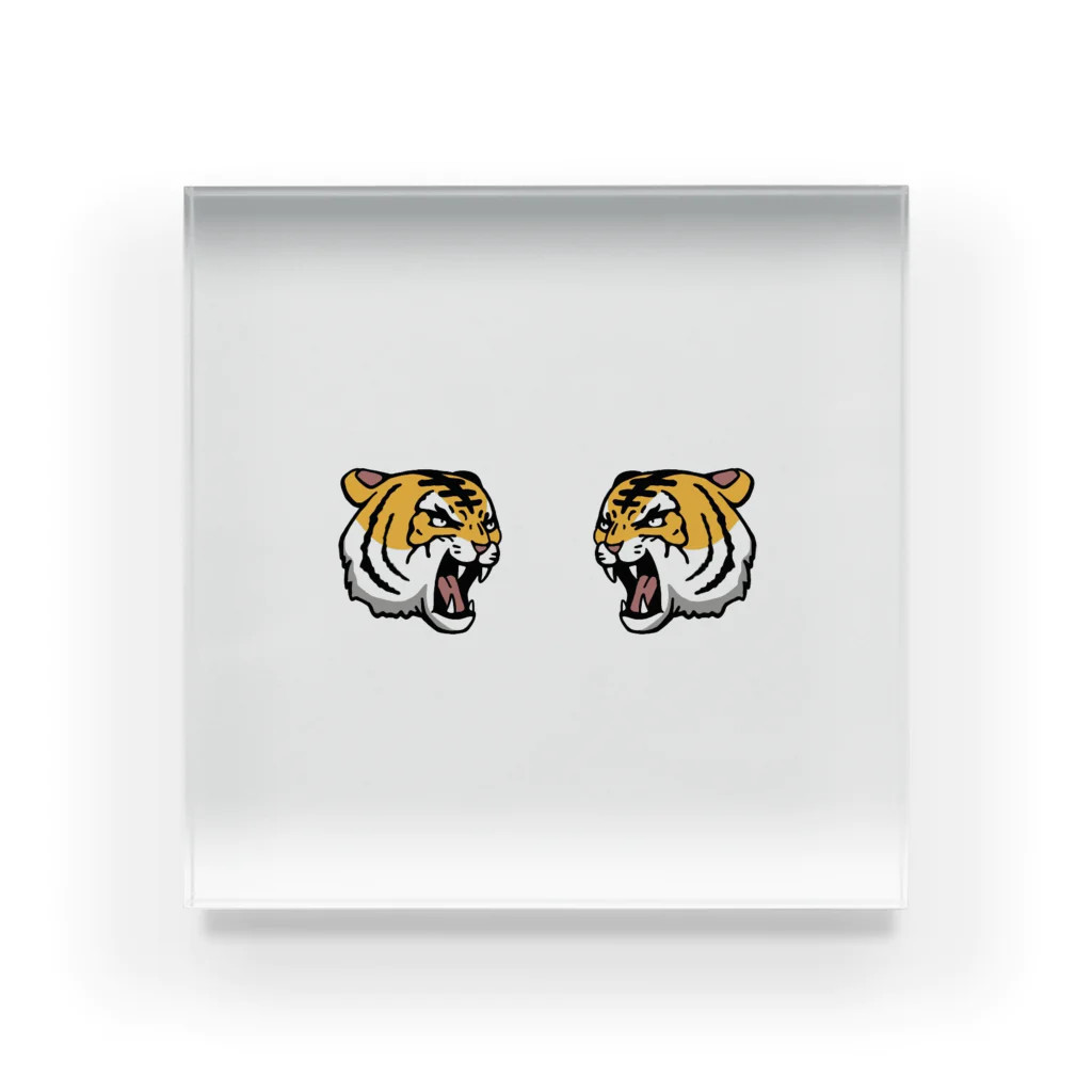 KAREN68のTiger  アクリルブロック