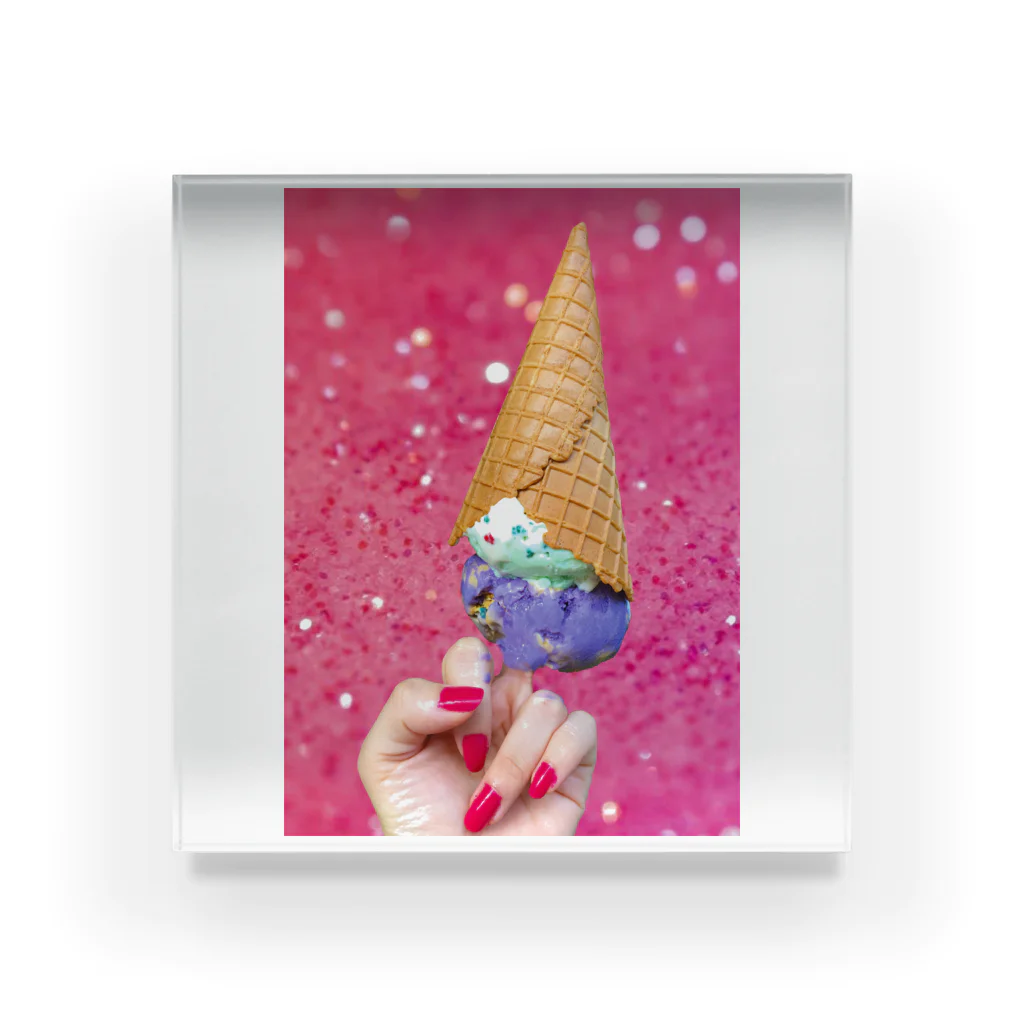 高橋あやなのI scream xxxx Acrylic Block