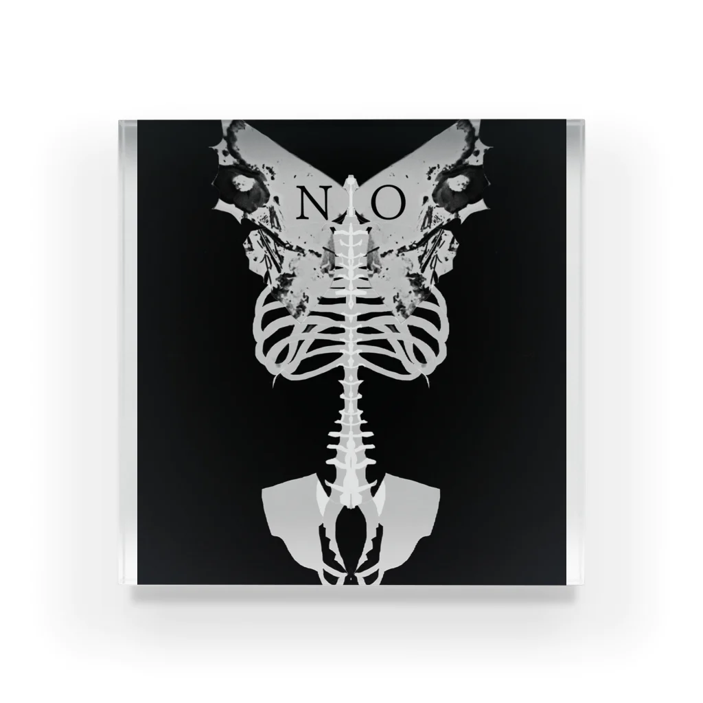 No Face , No Case .の Butterfly bone Tシャツ Acrylic Block