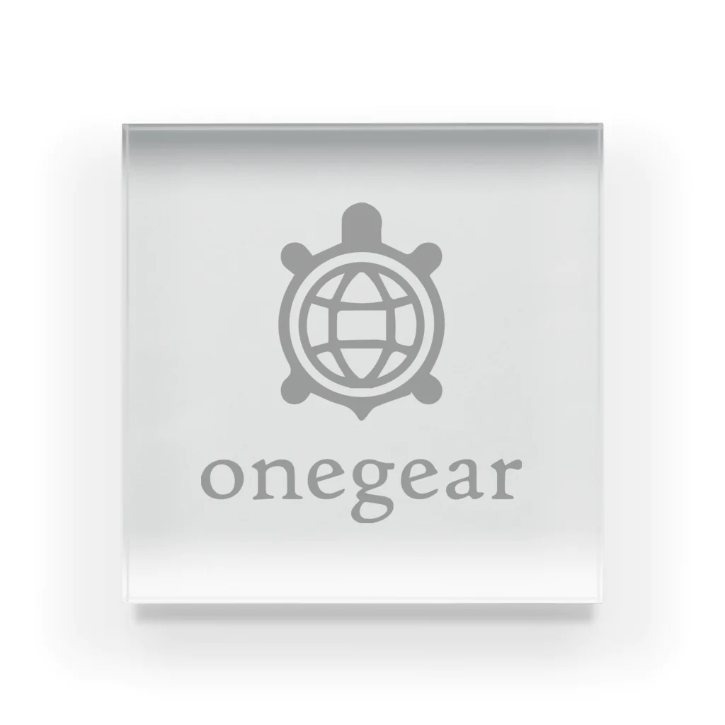 無骨キャンプ・アウトドア用品のonegear（ワンギア）のongaer（ワンギア） 公式ロゴ アクリルブロック