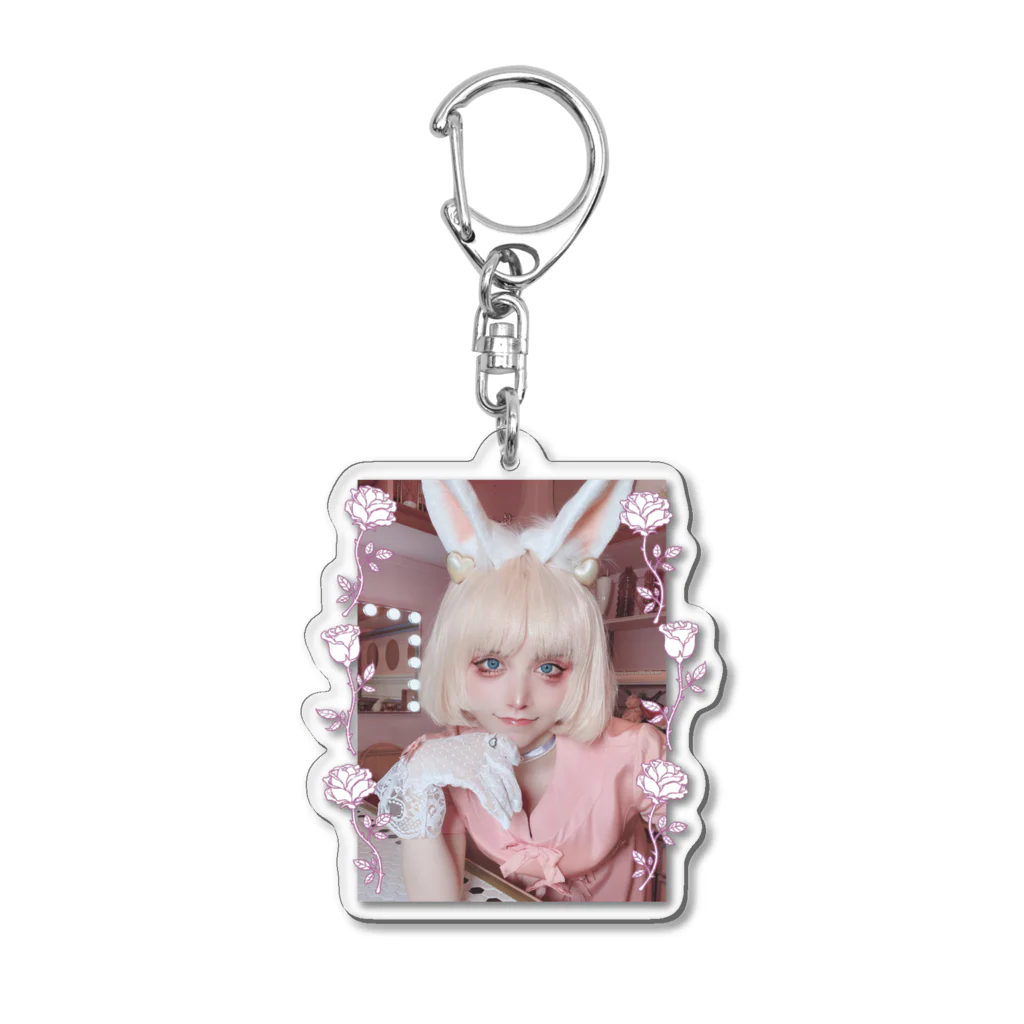 OMEME🪬のLady rabbit Acrylic Key Chain