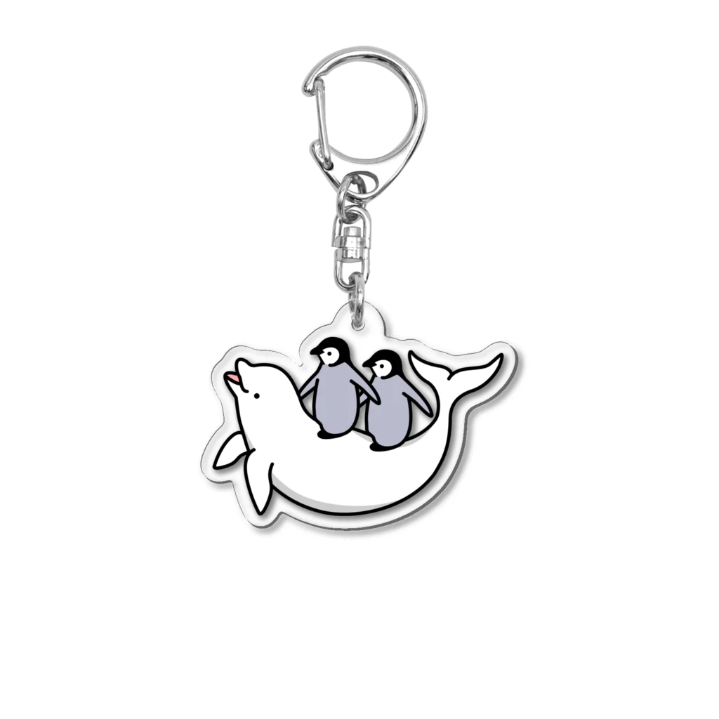 QROOVYのペンギンのヒナと遊ぶシロイルカさん Acrylic Key Chain