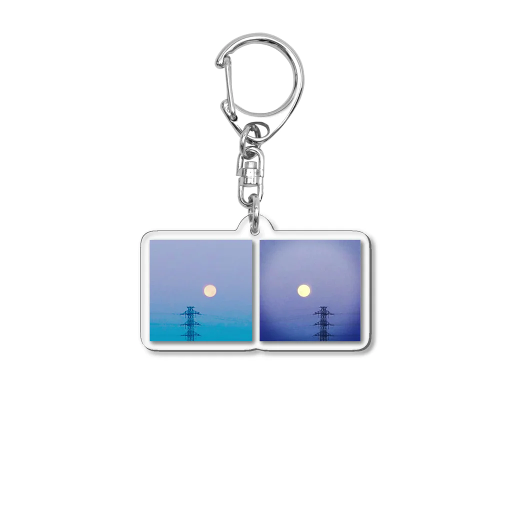 Bonne-bonticcanoのビーバームーン Acrylic Key Chain