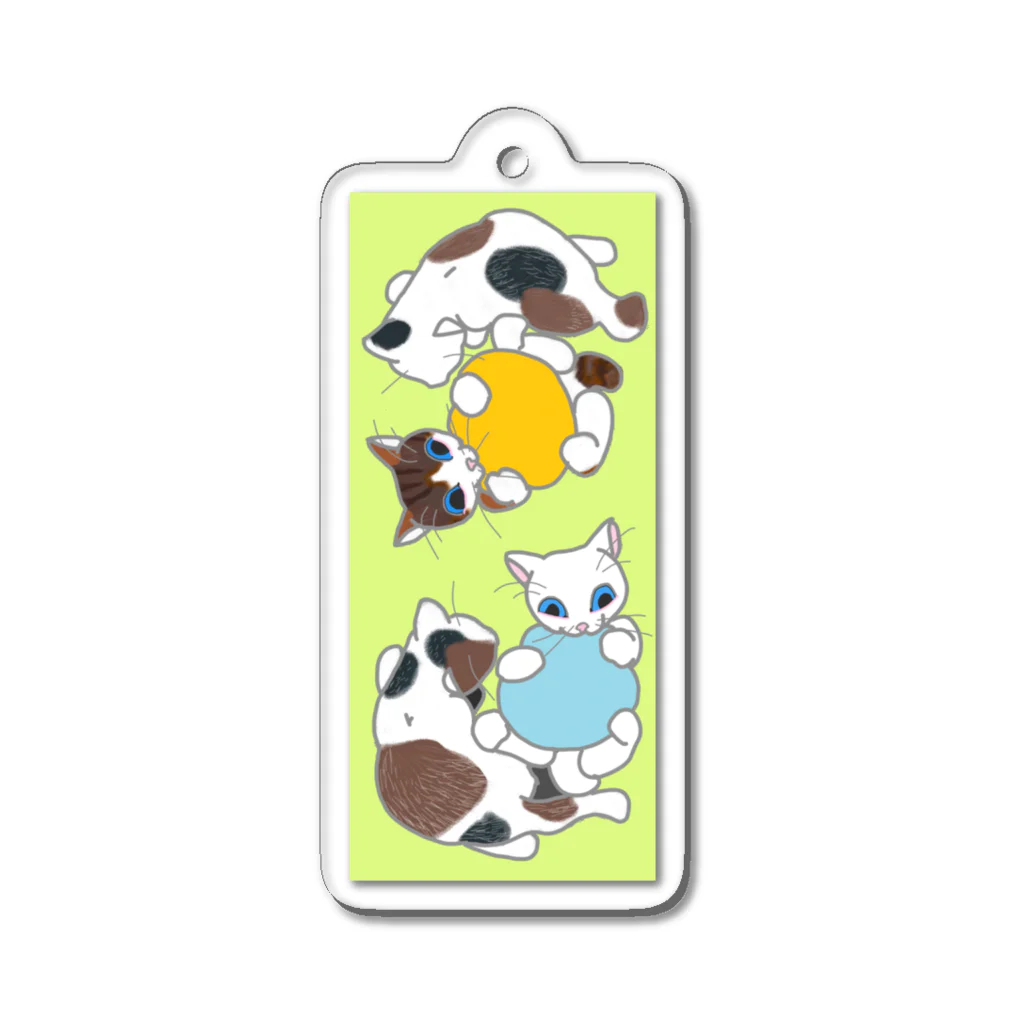 9livesworkのじゃれる子猫たち（黄緑） Acrylic Key Chain