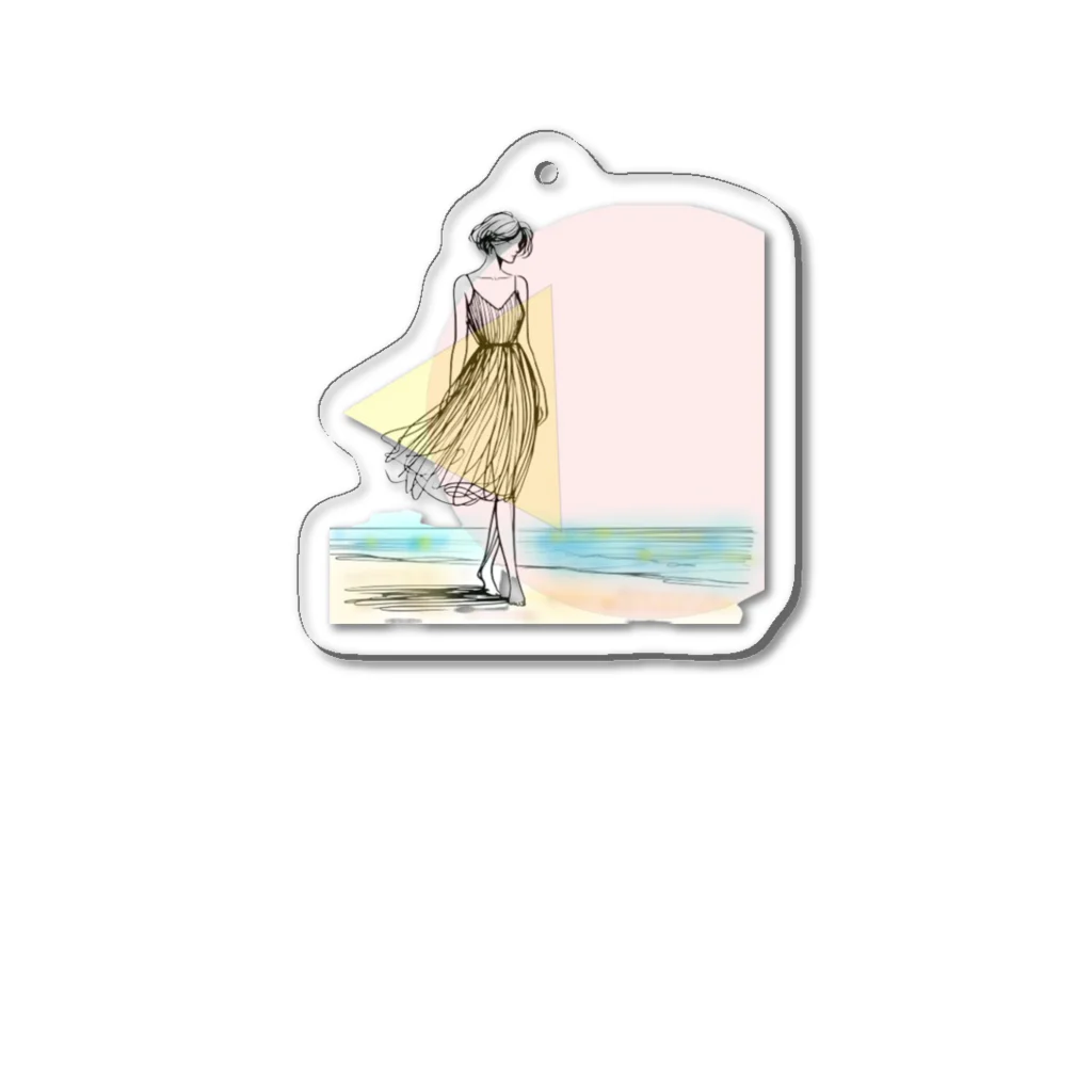 Kura88の海岸を歩く女性 Acrylic Key Chain