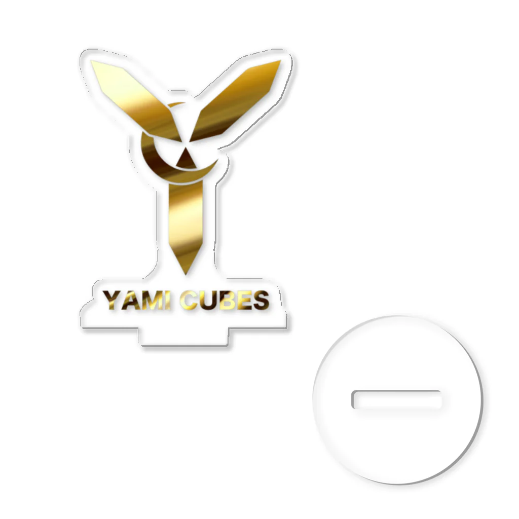 yamicubesのYAMI CUBES ゴールドロゴアクリルスタンド Acrylic Stand