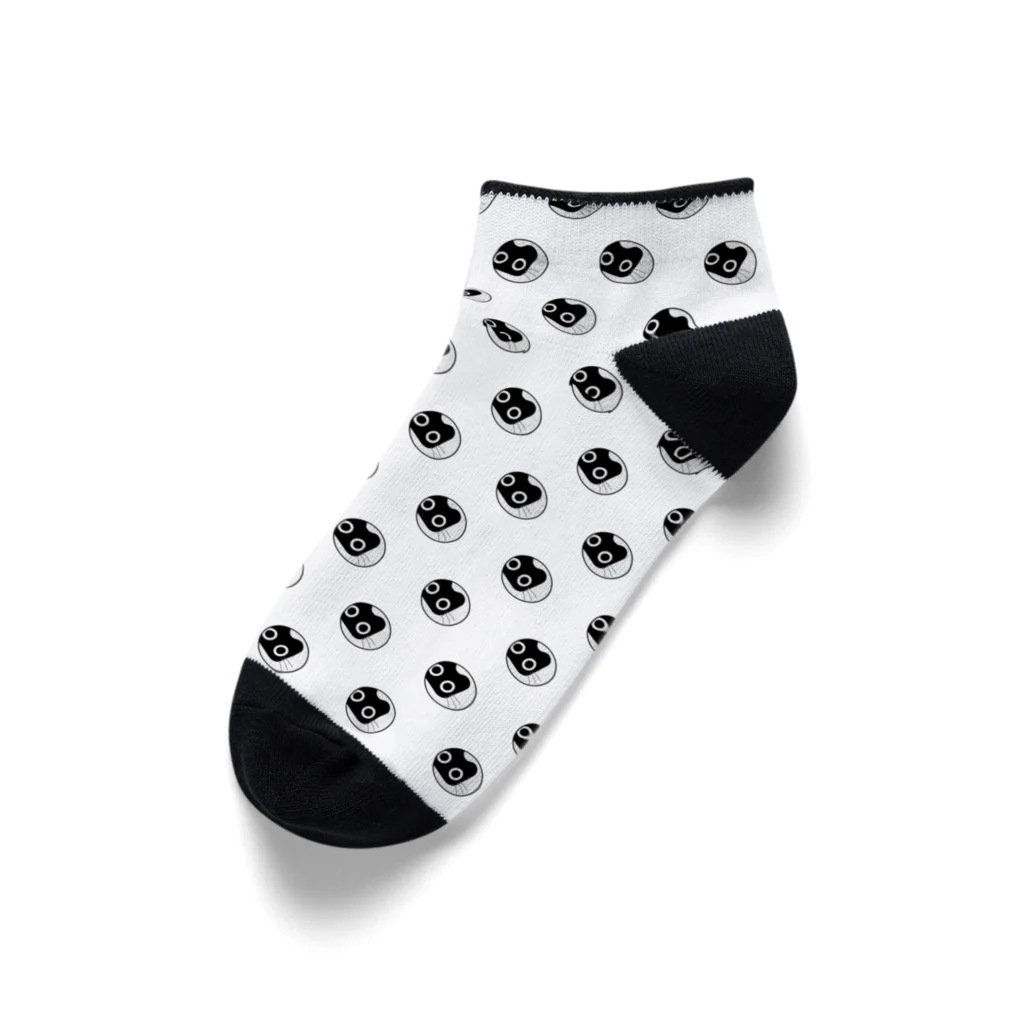 Suzutakaのくろねこクロル_ソックス（丸窓） Ankle Socks