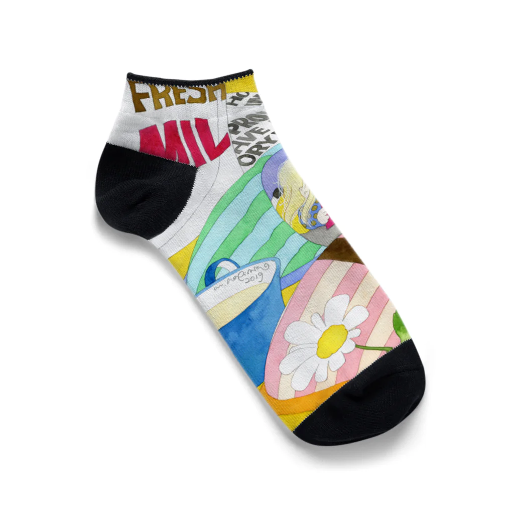 萩岩睦美のグッズショップのくつした　スリッパの中のポー Ankle Socks