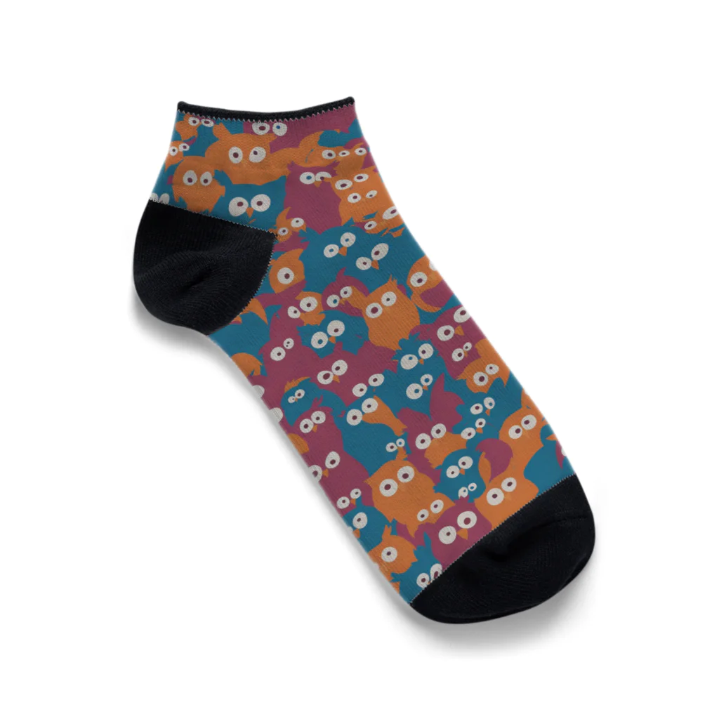 CUE_CUEのカラフル不揃いふくろう Ankle Socks