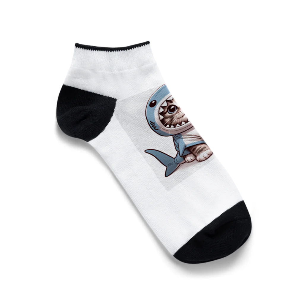 IloveCatのサメのフードを被った愛くるしい子猫 Ankle Socks