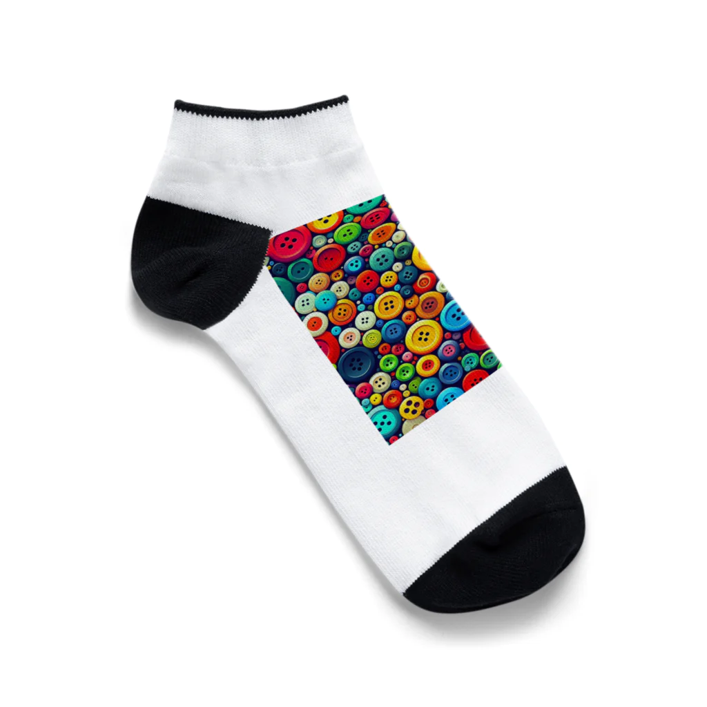 BrilliantTiaraのカラフルボタン Ankle Socks