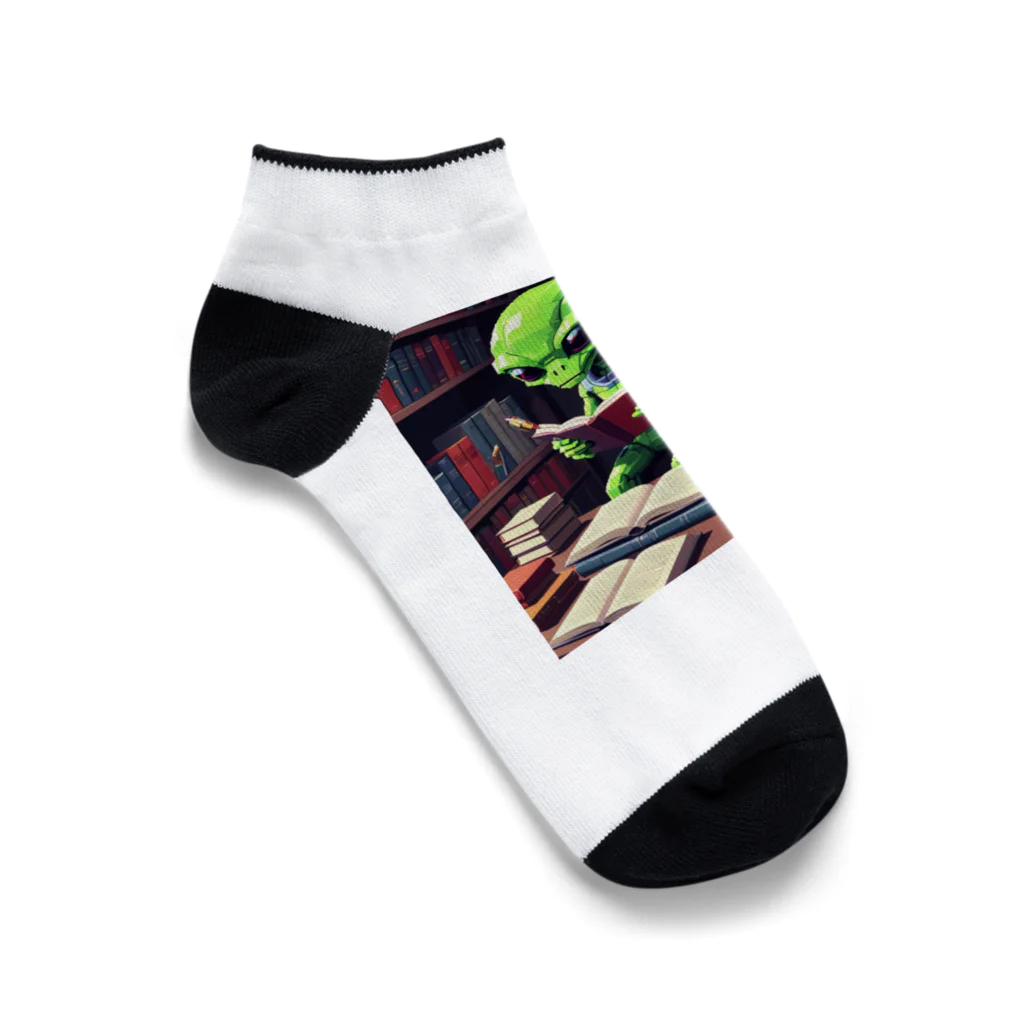 エイリアンストアの勉強する宇宙人 Ankle Socks