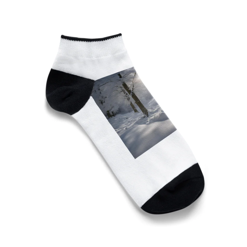 Atrantickの美しい雪景色グッズ Ankle Socks