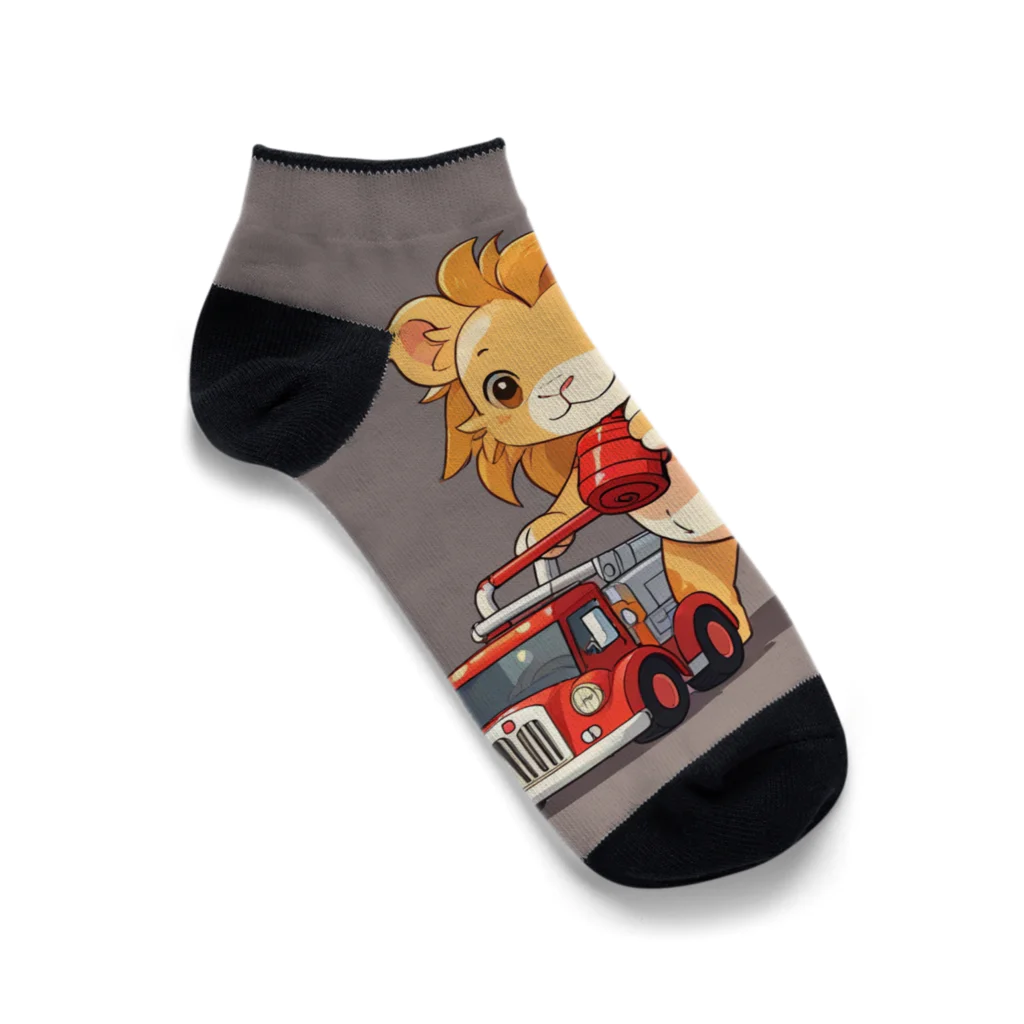 ganeshaの可愛いライオンとおもちゃの消防車 Ankle Socks
