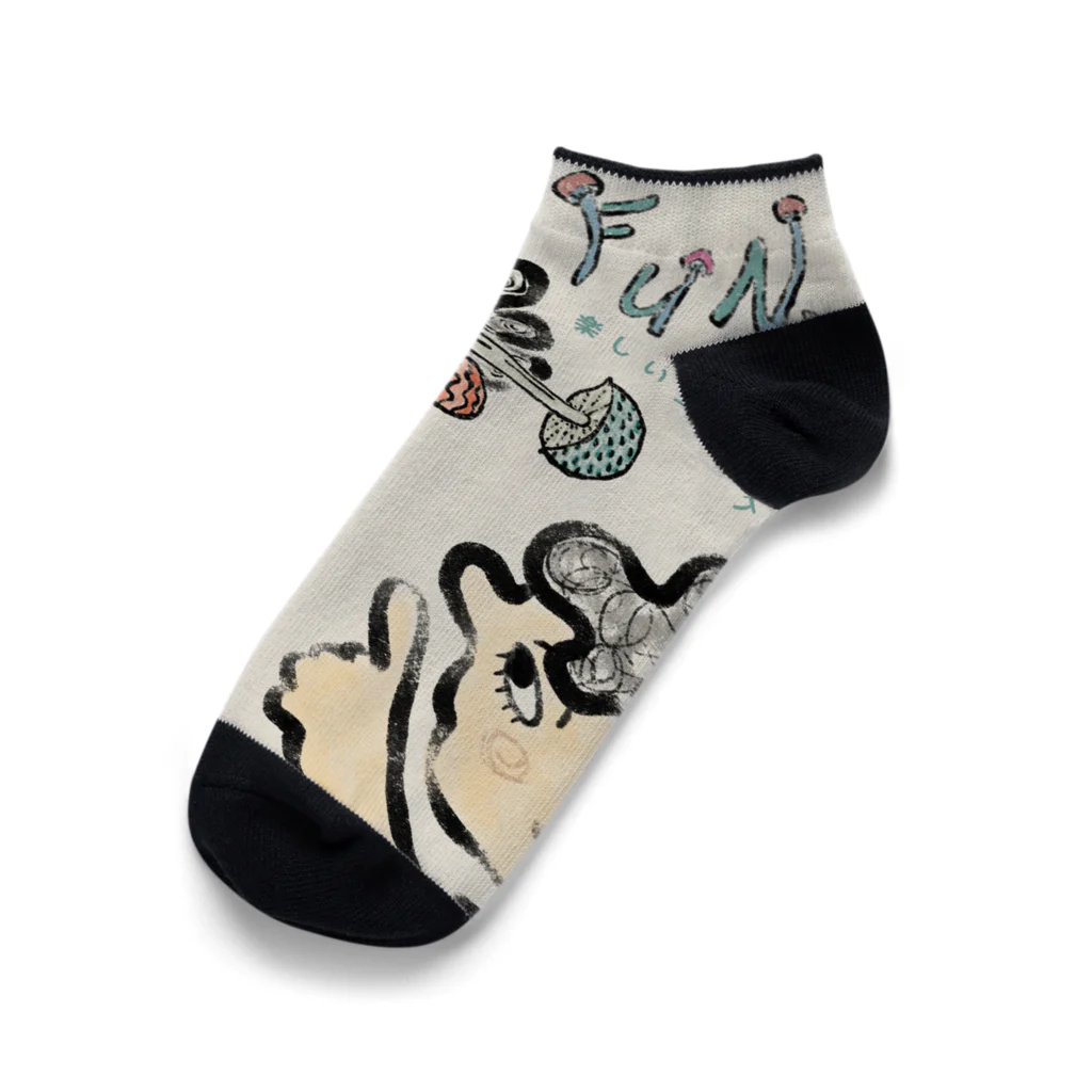 Once in a Kiwi Blue MoonのFun-gi (楽しいシイタケ) Ankle Socks