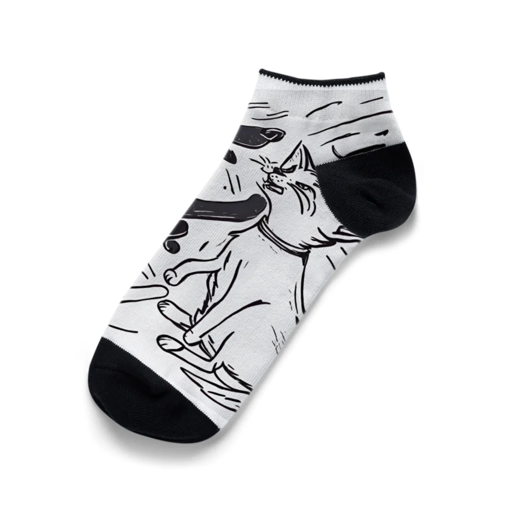 omochiのへやの犬と猫のたたかい Ankle Socks