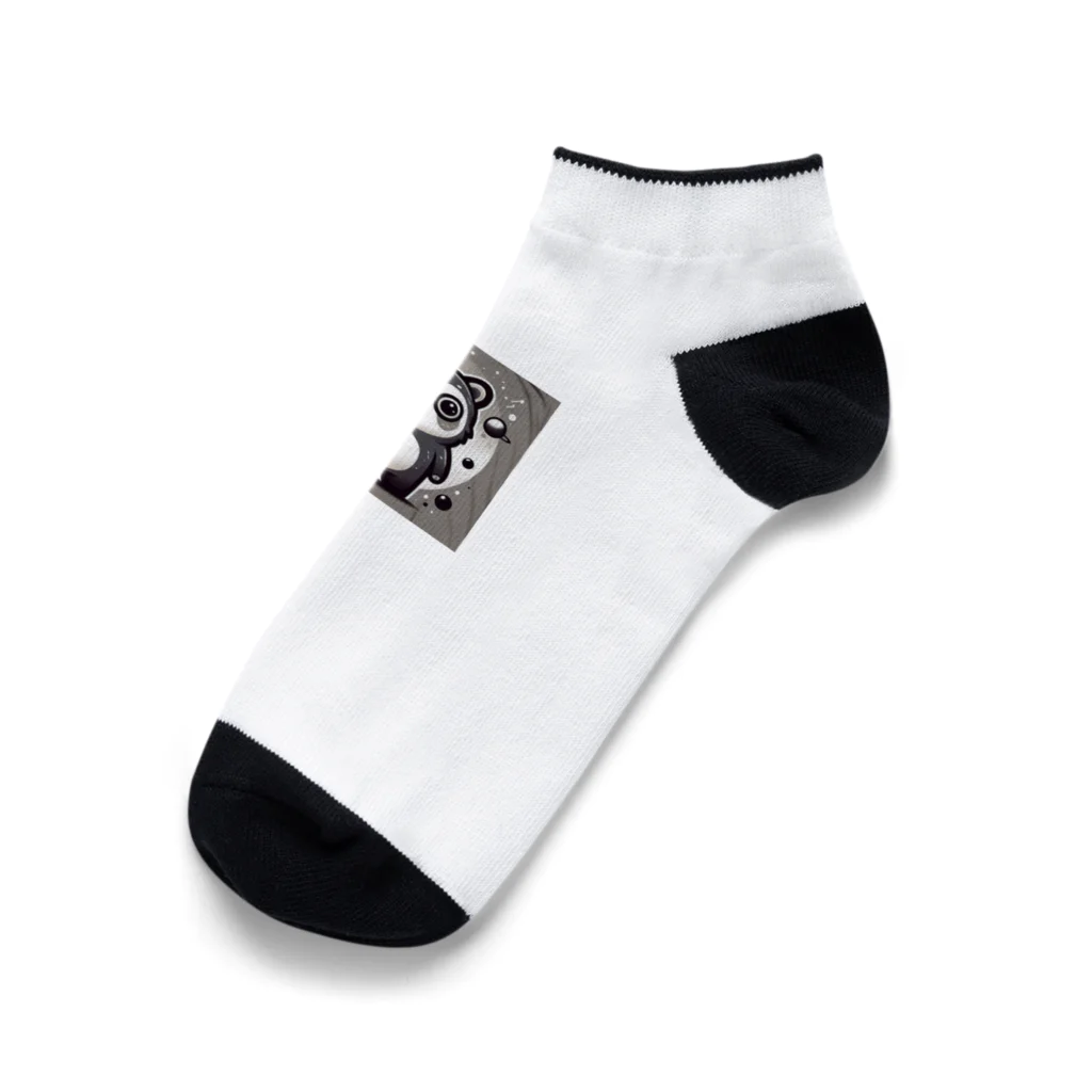 sagaのパンダ風タヌキ Ankle Socks