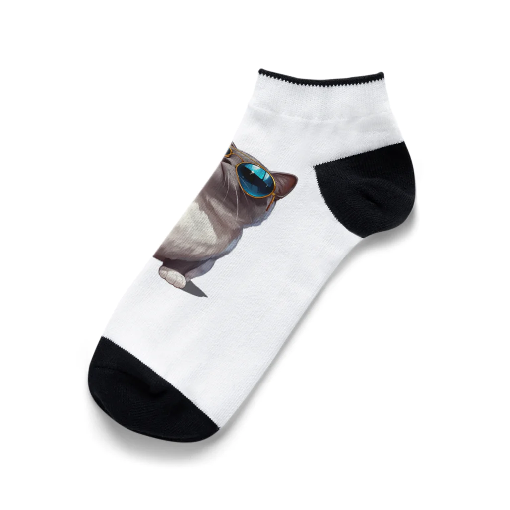 AQUAMETAVERSEのサングラスをかけた、かわいいネコ Marsa 106 Ankle Socks