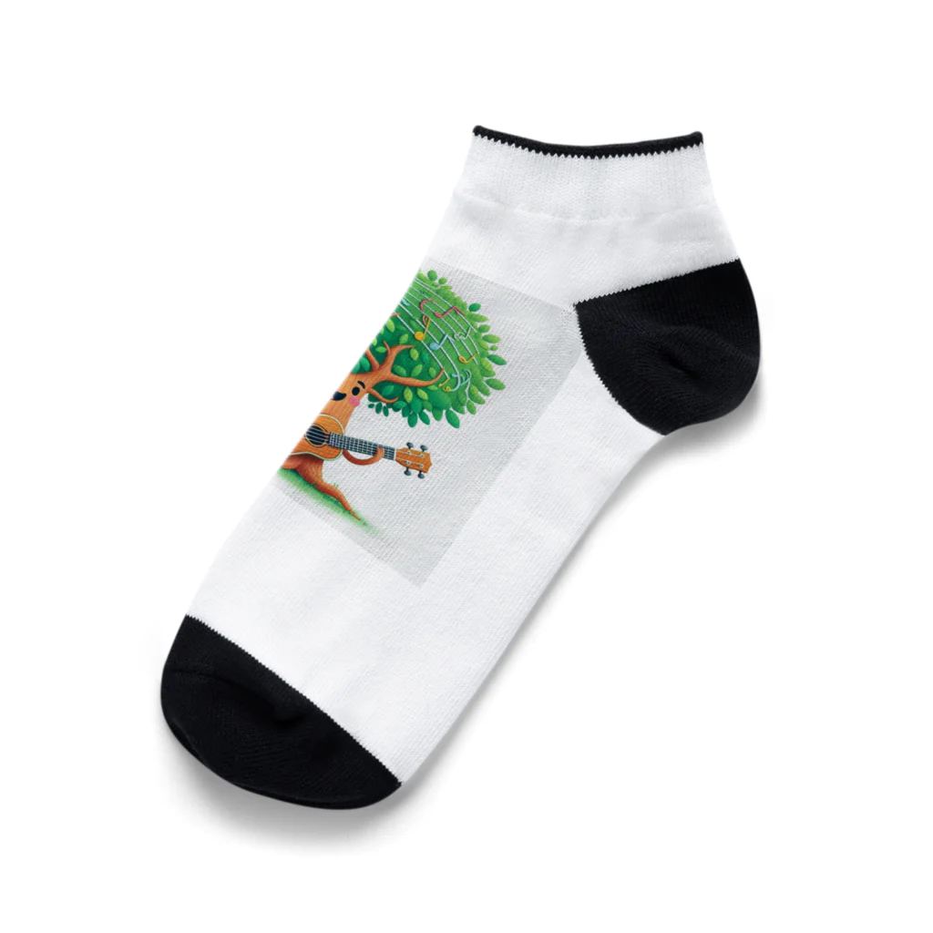 39キリリンの木がウクレレを弾いてますよ Ankle Socks